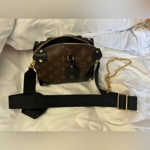 Small Louis Vuitton brown and black shoulder bag